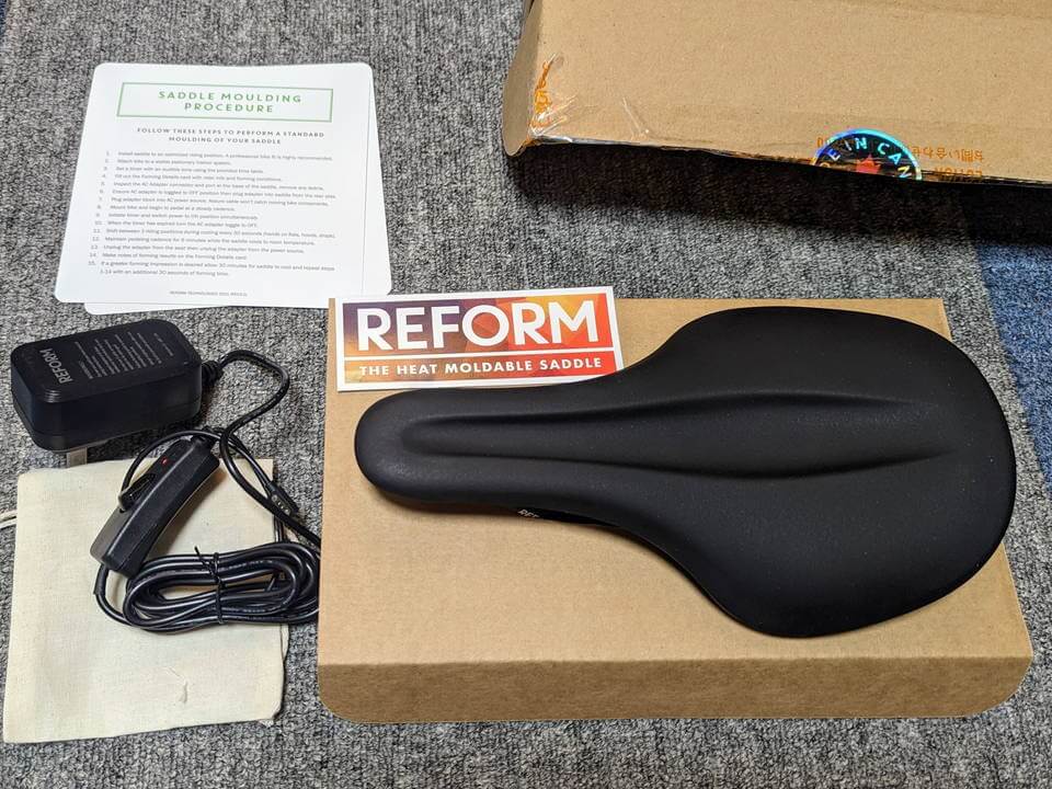 熱成形】超びっくりサドル！REFORM【究極サドル