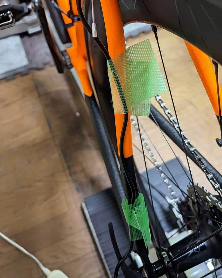 熱成形】超びっくりサドル！REFORM【究極サドル！？】 - フラフラ散財日記