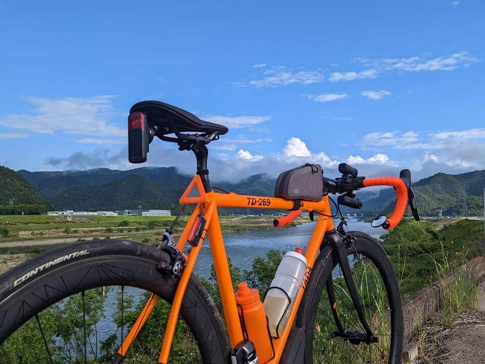 熱成形】超びっくりサドル！REFORM【究極サドル！？】 - フラフラ散財日記